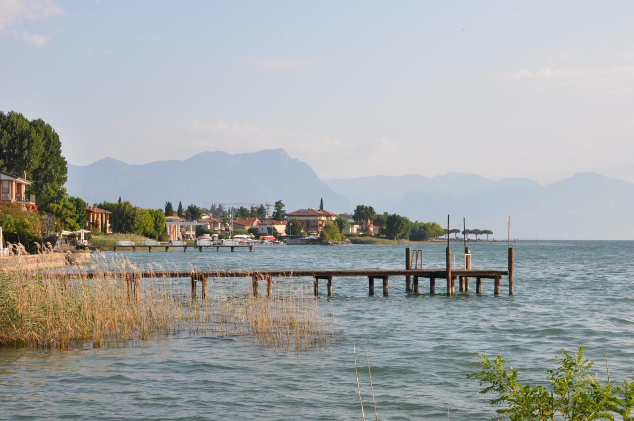 Royal Apartments Garda Sirmione Exteriér fotografie